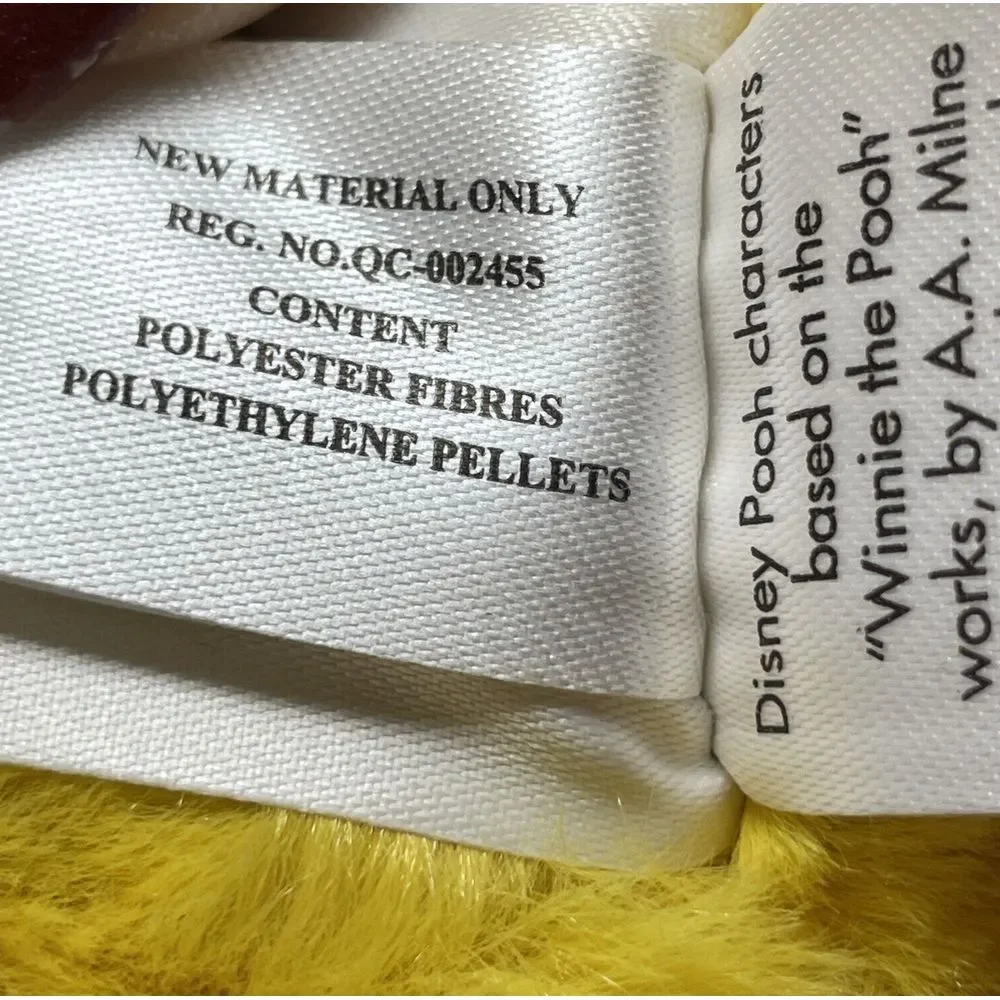 Winnie the Pooh 18 Inch Plush Disney Store Official In Excellent Condition‎